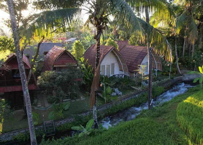 Damuh Pertivi, River&rice Fields View Privatunterkunft Lovina